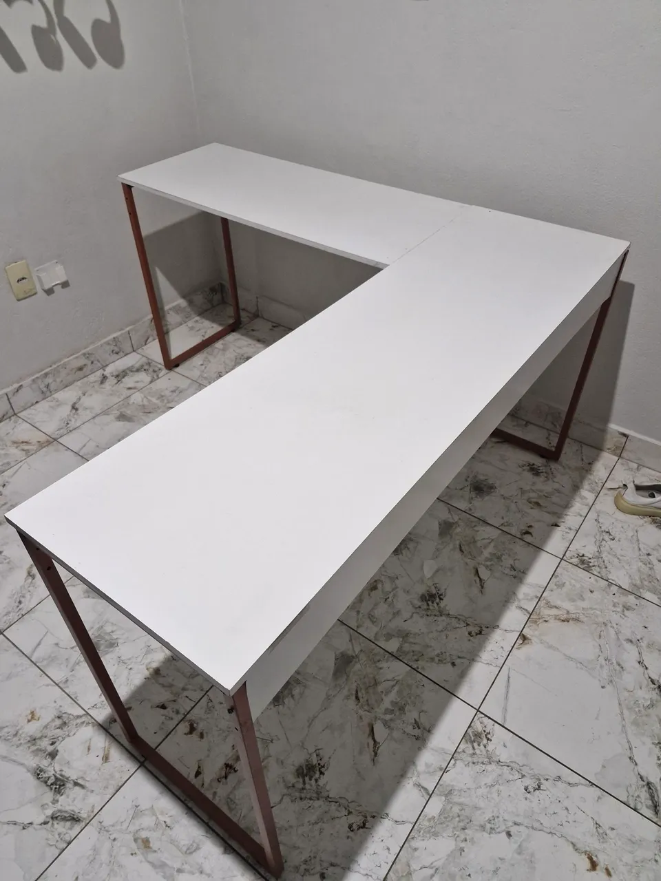 Mesa em L para Escritório - Design Moderno