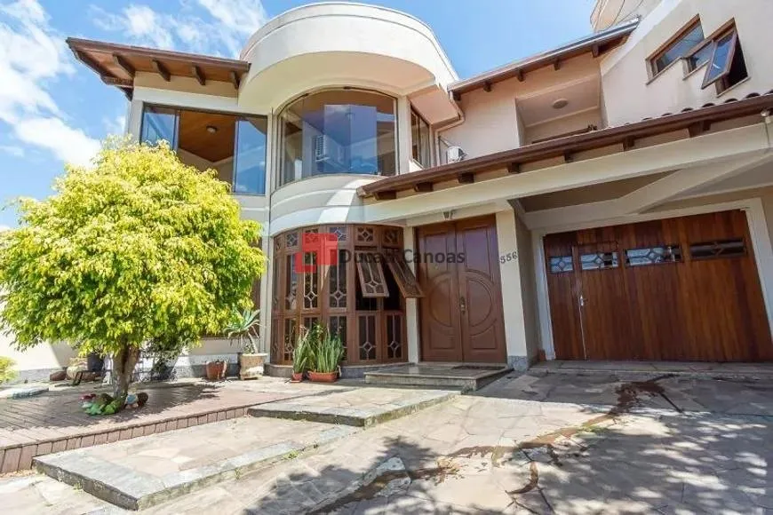 Casa com 03 dormitórios para alugar no bairro Estância Velha