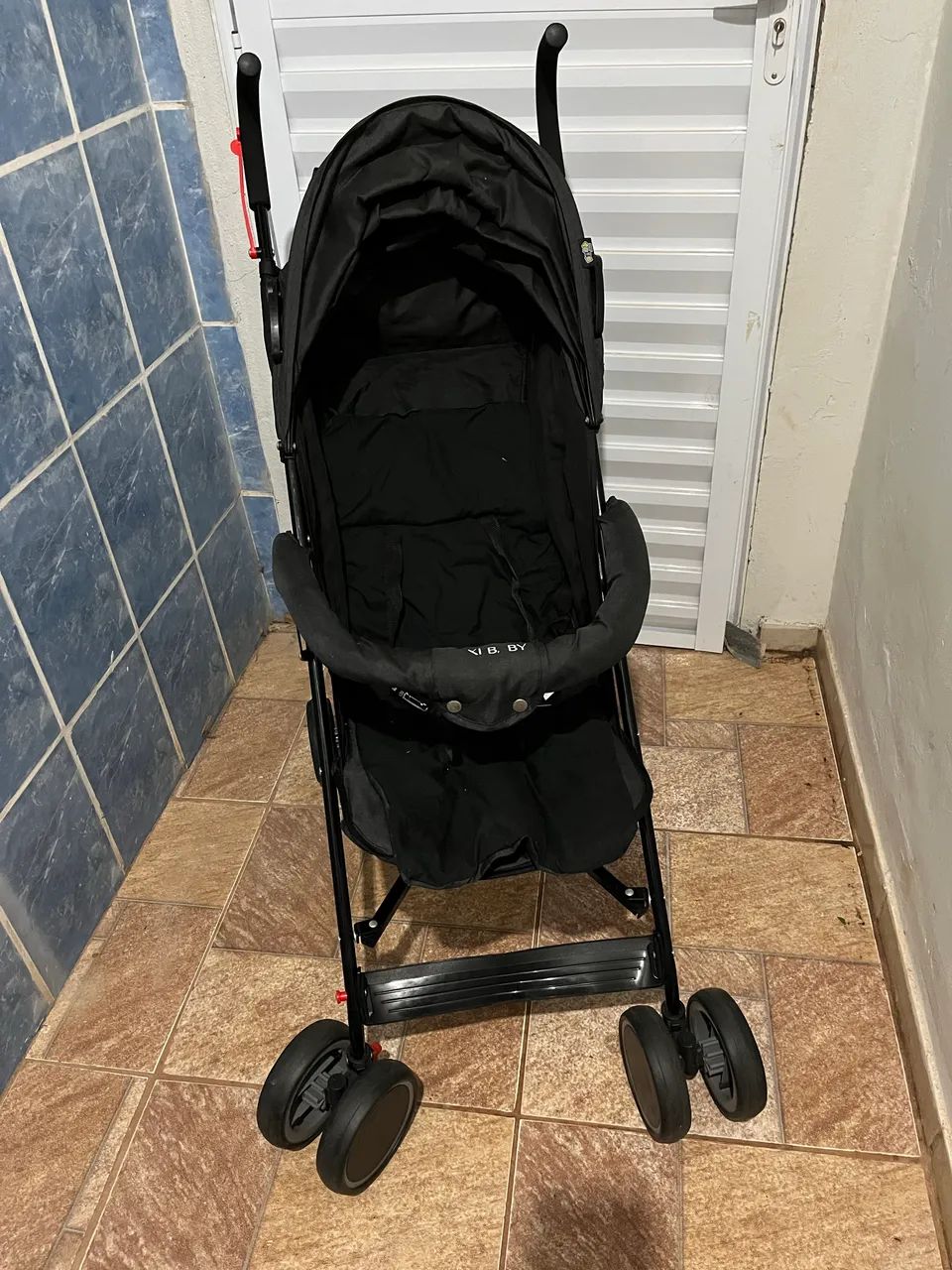 Carrinho de Bebê Guarda Chuva Maxi Baby