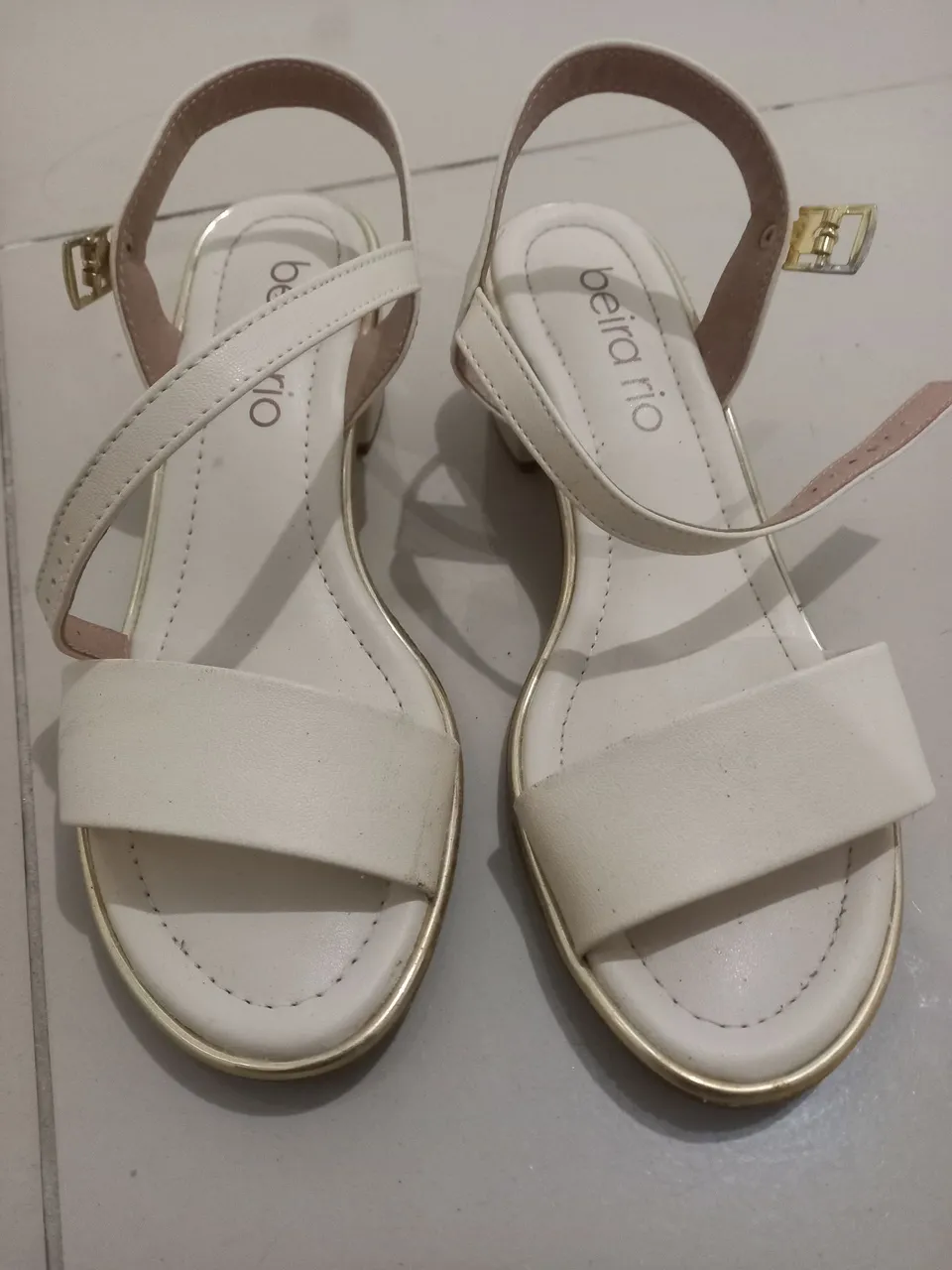 Sandália Feminina Beira Rio Off White