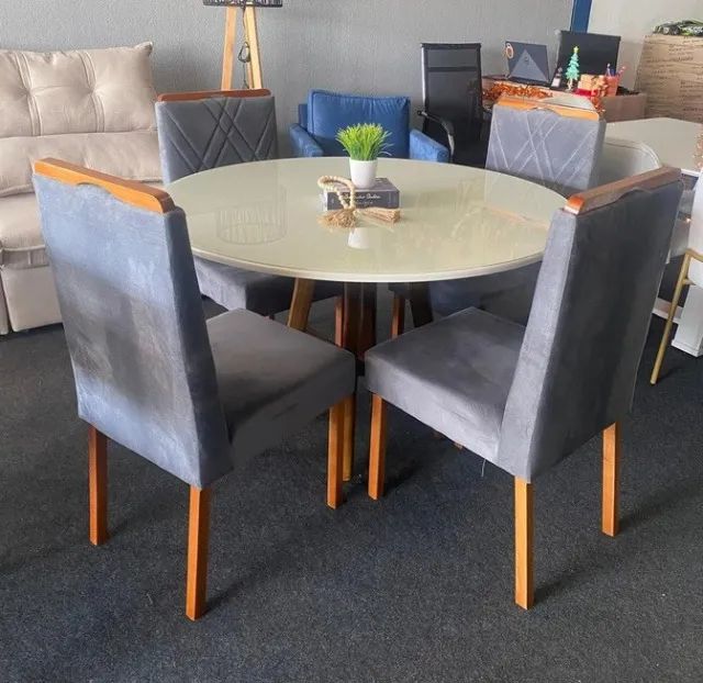Mesa de Jantar Redonda Fantini com 4 Cadeiras Olga 120x120 Promoção Novo