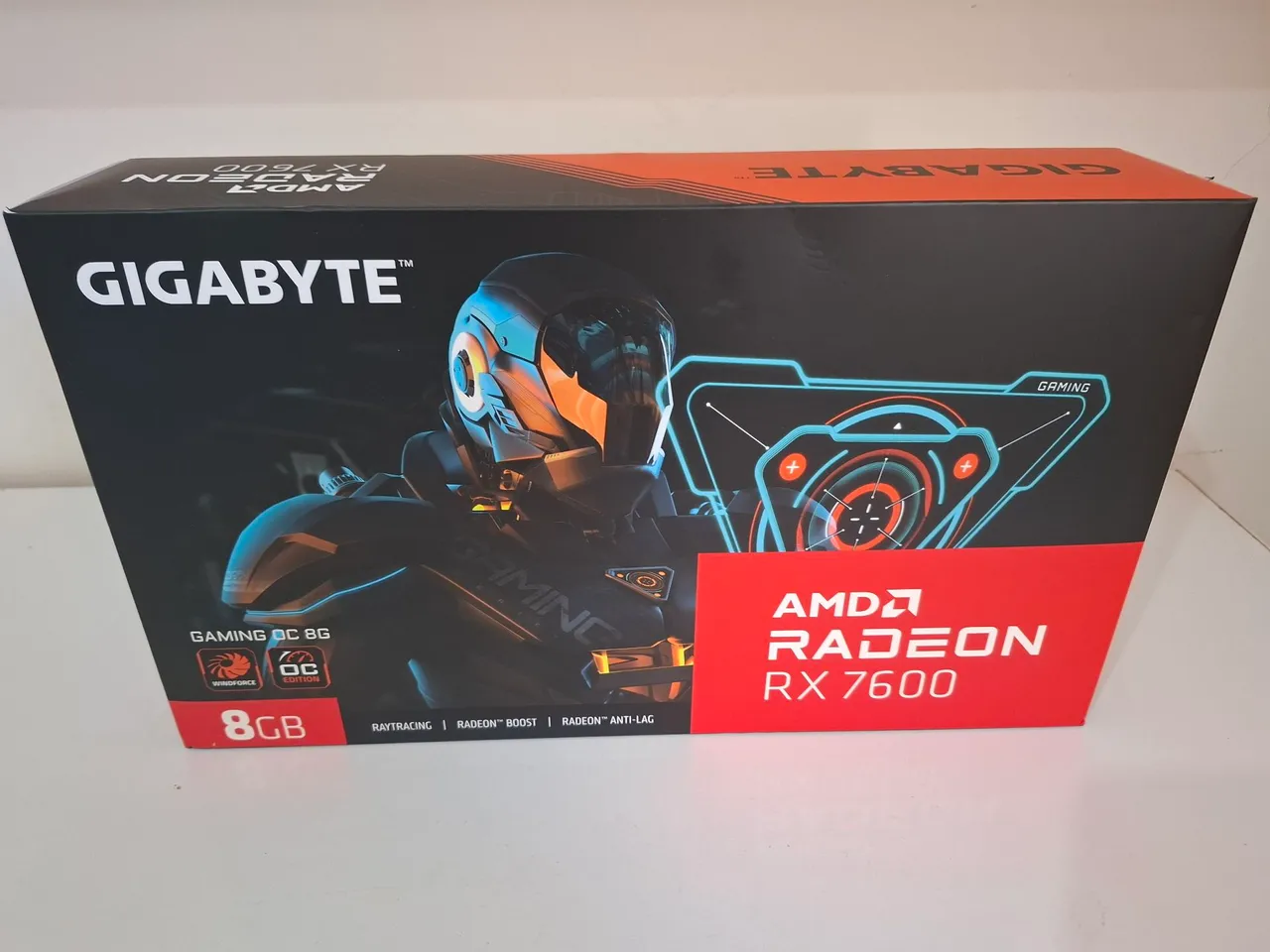 Rx 7600 8gb lacrada