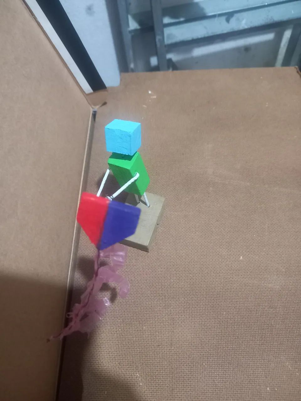 Boneco empinando pipa  - Foto 5
