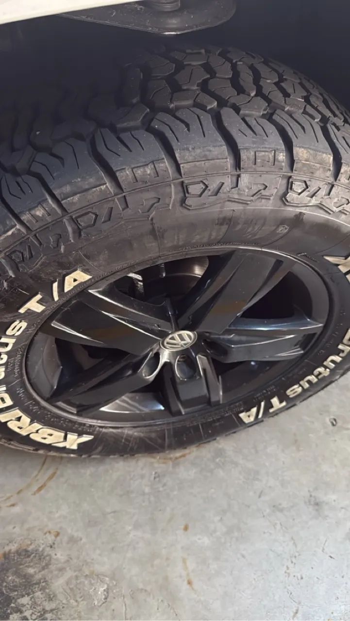 Rodas amarok Aro 18 Originais Pneus Biscoito 