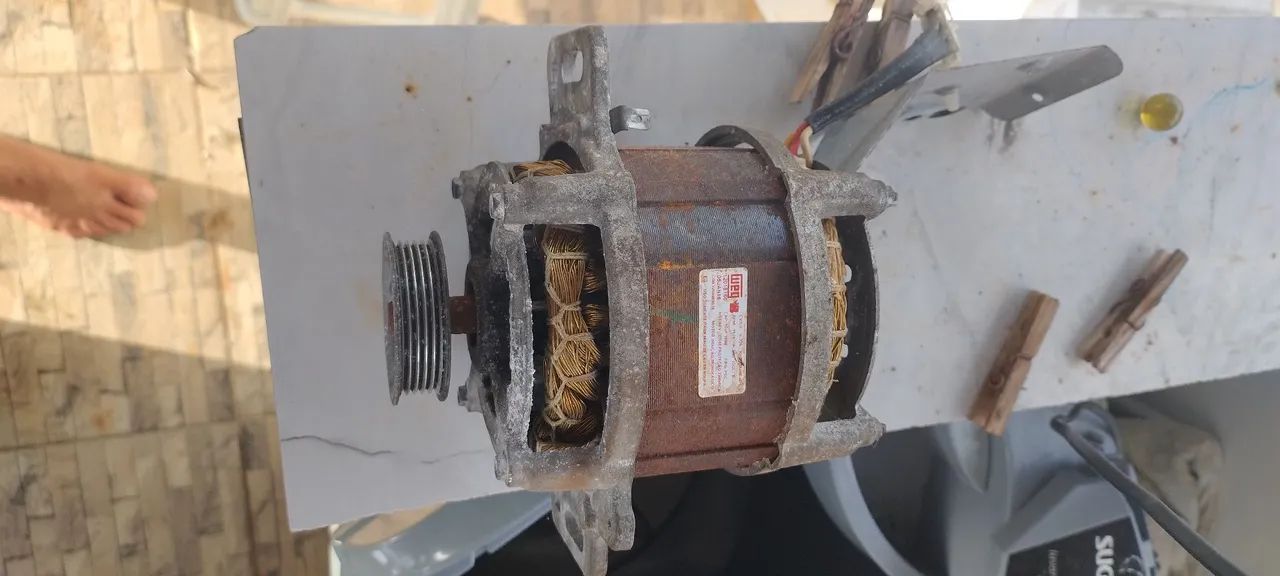 Motor de Máquina de Lavar - Peça Usada