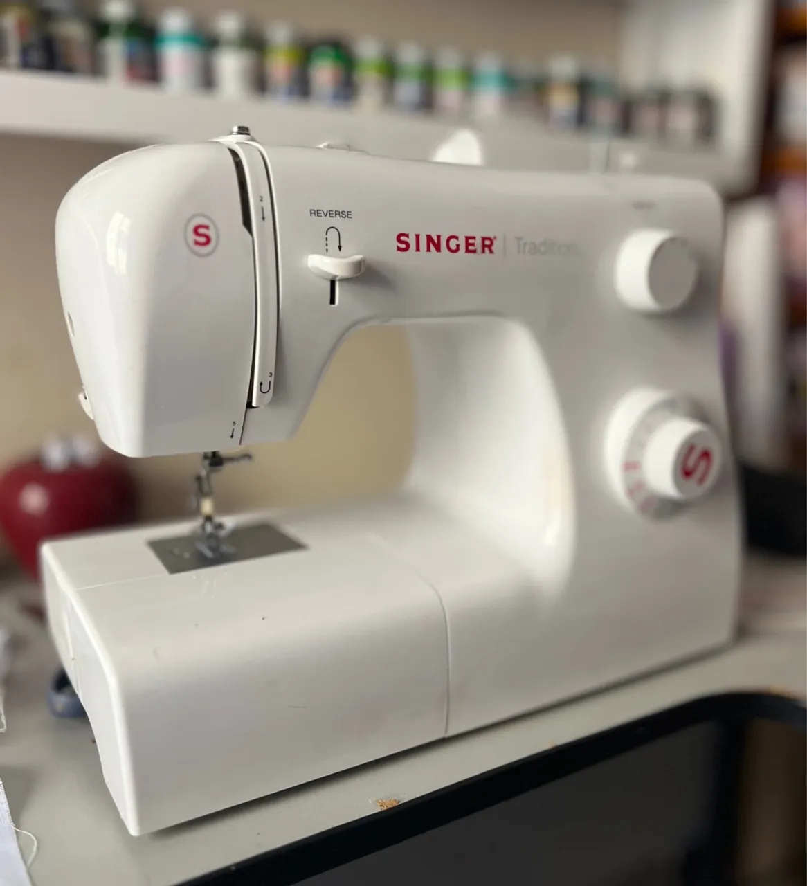 Máquina de Costura Singer Tradition 2250