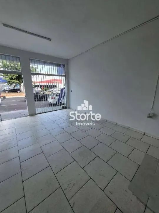Ponto para alugar, 40 m² por R$ 2.000,00/mês - Santa Mônica - Uberlândia/MG - Foto 2