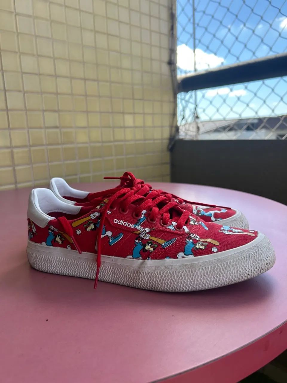 Tênis adidas 
