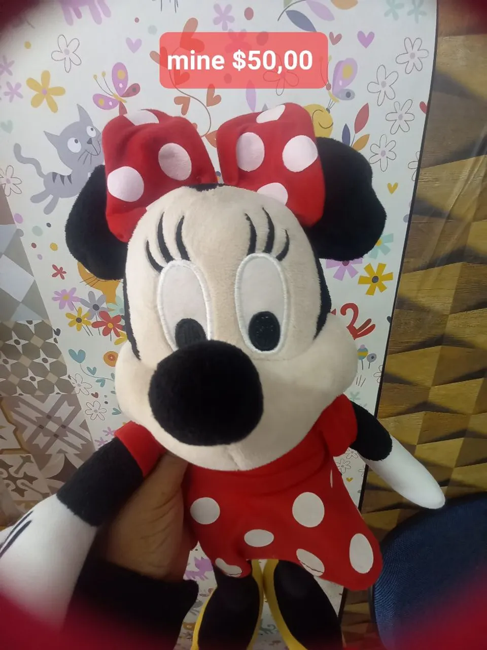 Boneca Minnie - R$ 50,00