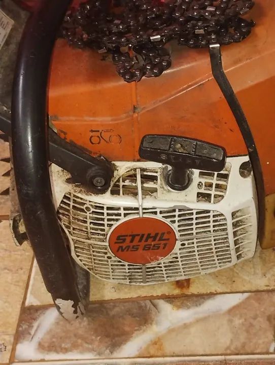 Vendo motoserra Stihl 651 completo 