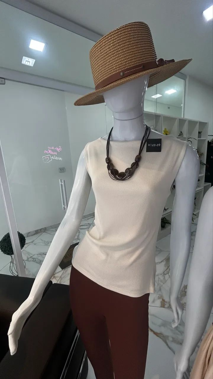 Manequim feminina usada - excelente custo-benefício. - Foto 2