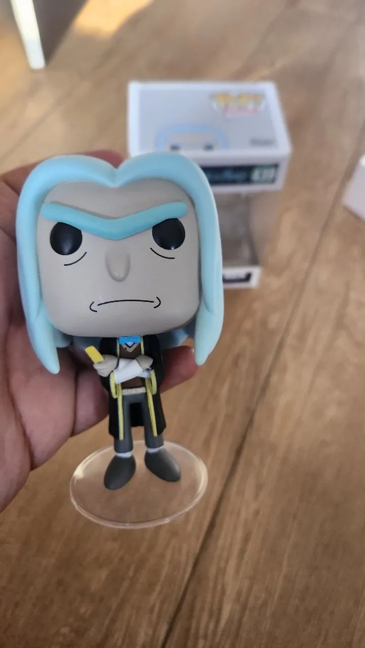 Funko Pop! Teacher Rick: Rick and Morty #439 (original) - Foto 3