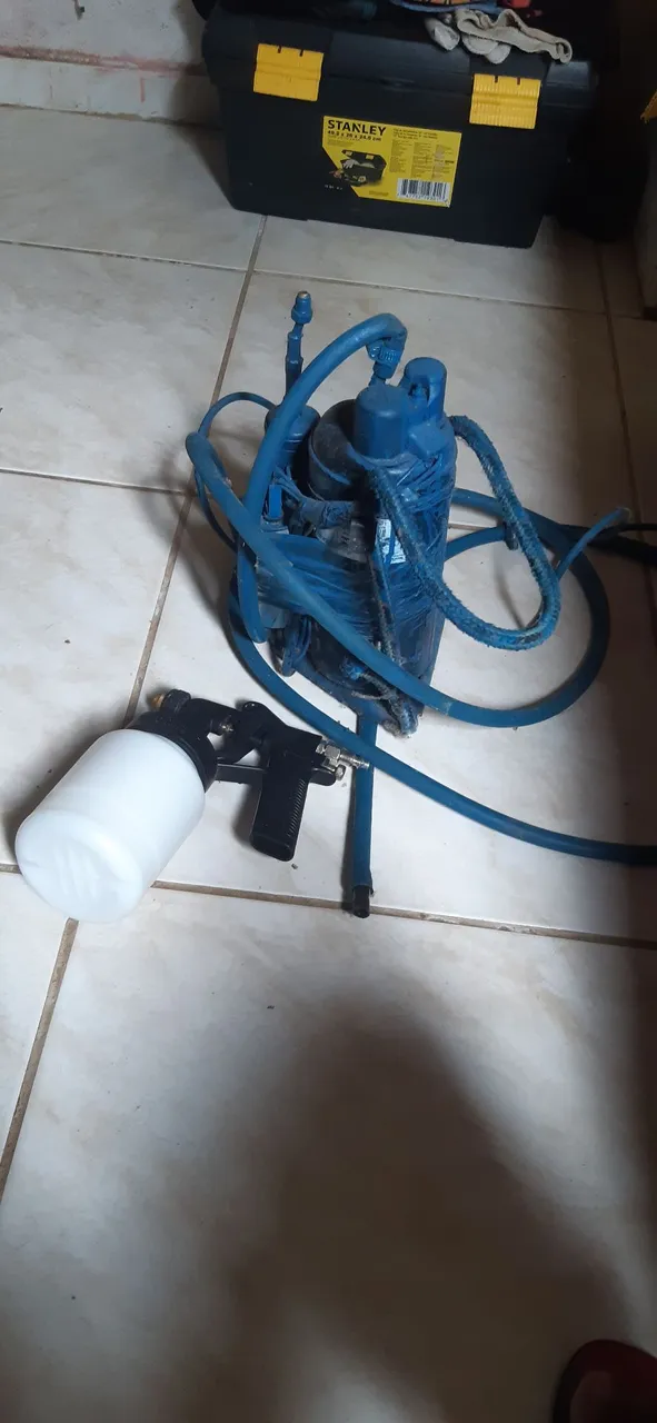 Kit de pintura com pistola e compressor