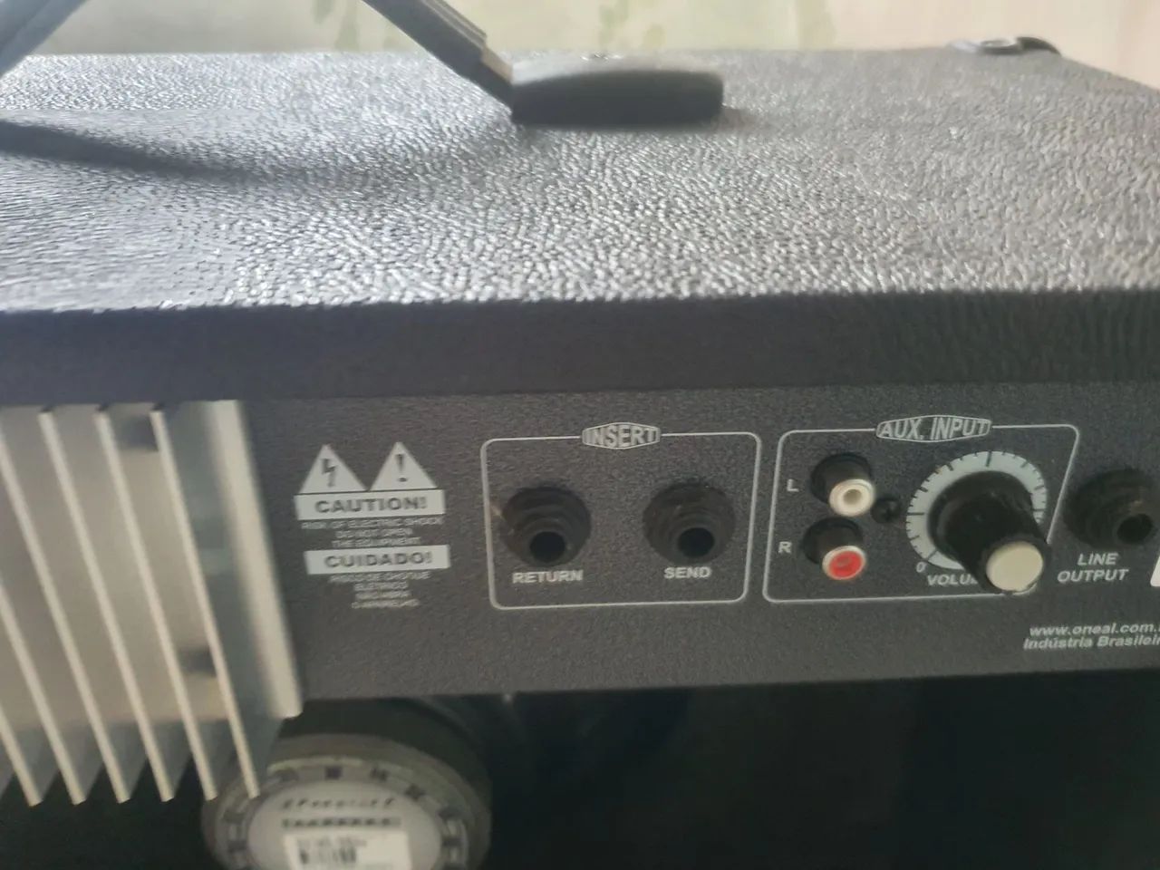 Amplificador de Guitarra64302954333185123