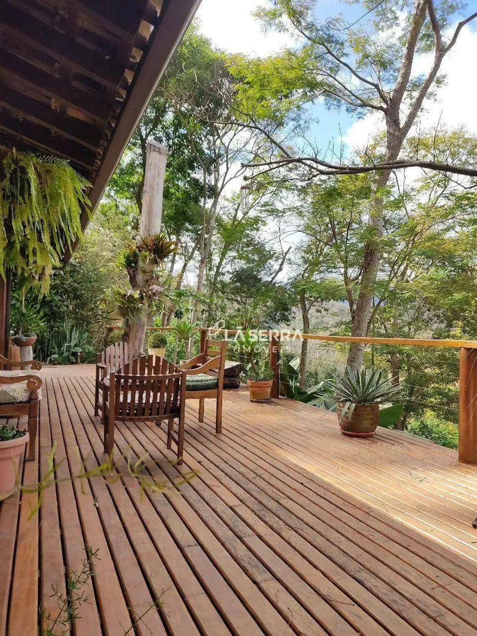 Casa com 3 dormitórios à venda, 200 m² por R$ 1.600.000,00 - Secretário - Petrópolis/RJ