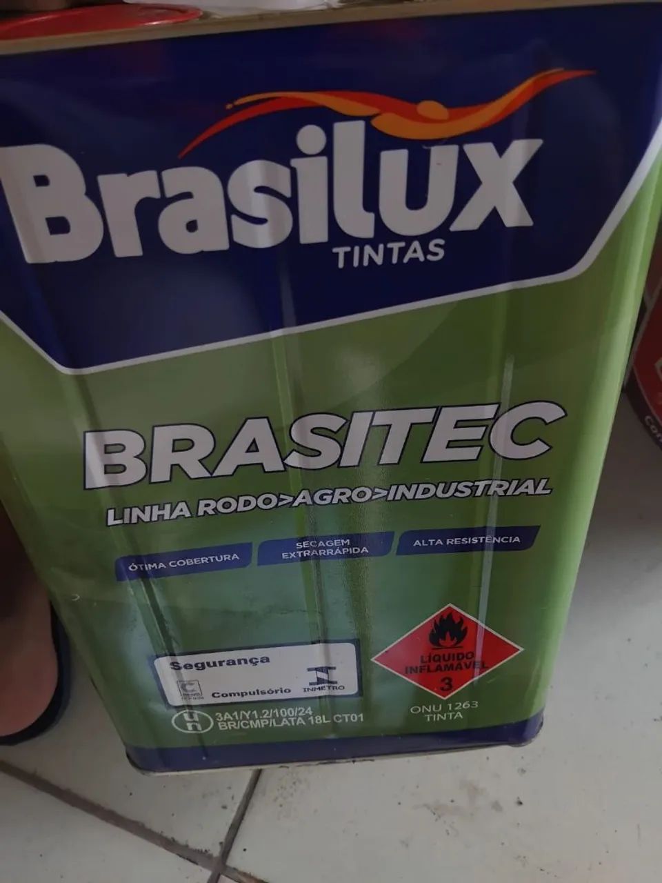 Tinta Brasilux Brasitec - Linha Rodo Agro Industrial