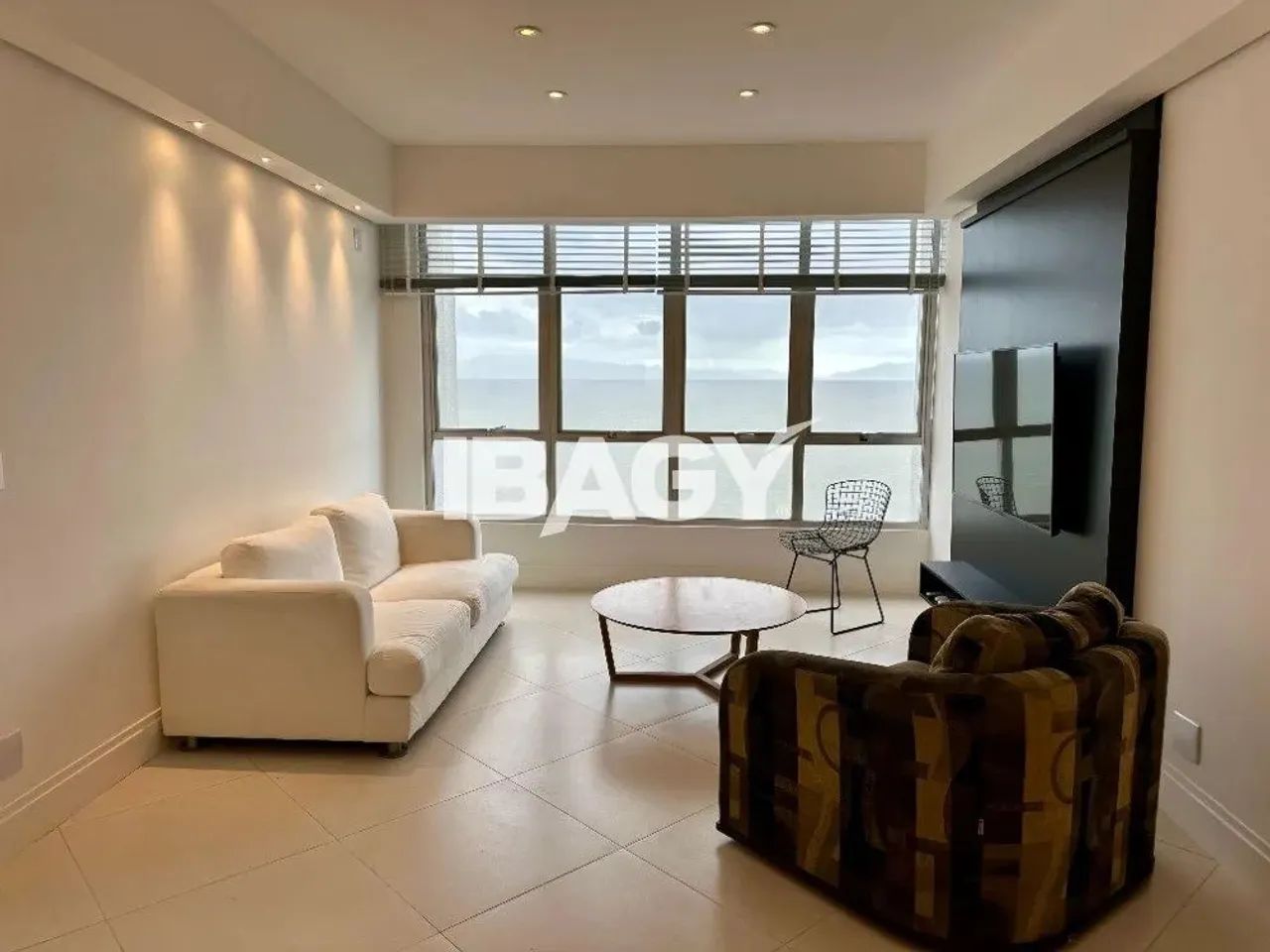 Excelente Apartamento 3 dormitório(s) em Centro - Florianópolis - Foto 2