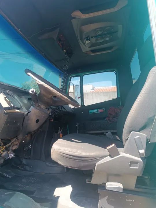 Caminhão Caçamba - R$ 145,000.00 - Foto 4