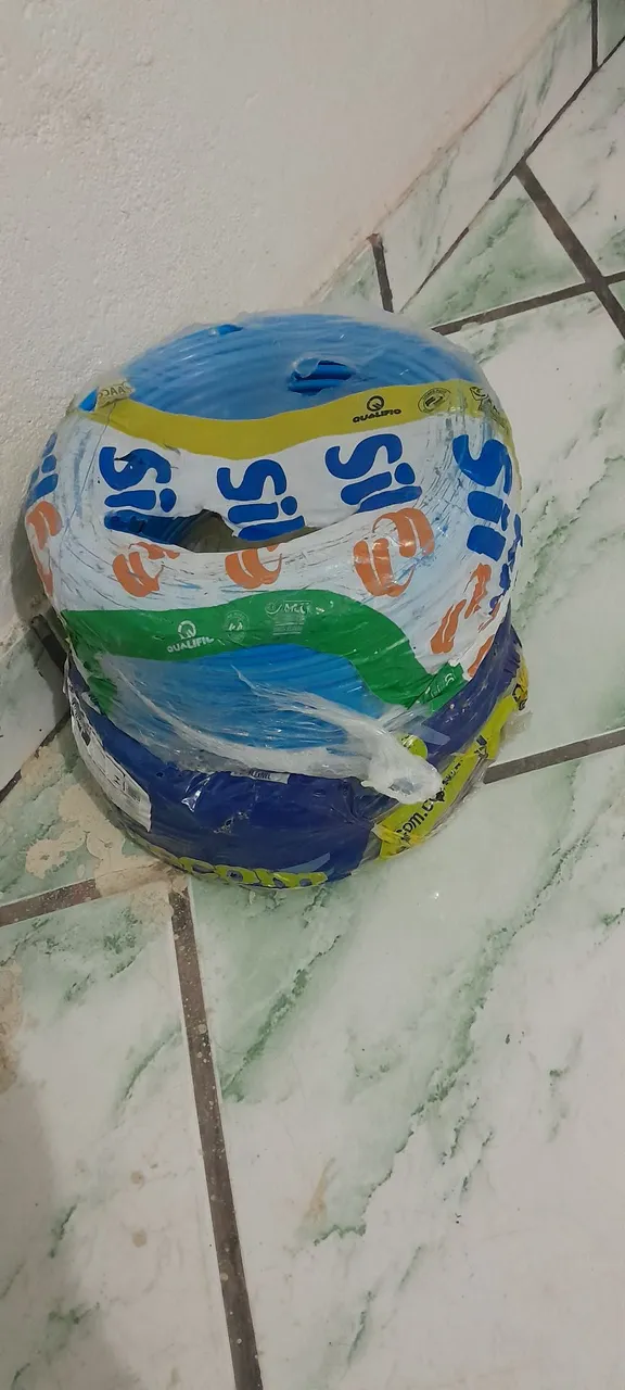 Peca de cabo elétrico SIL e um cobrecom, 500 os dois, wats *
