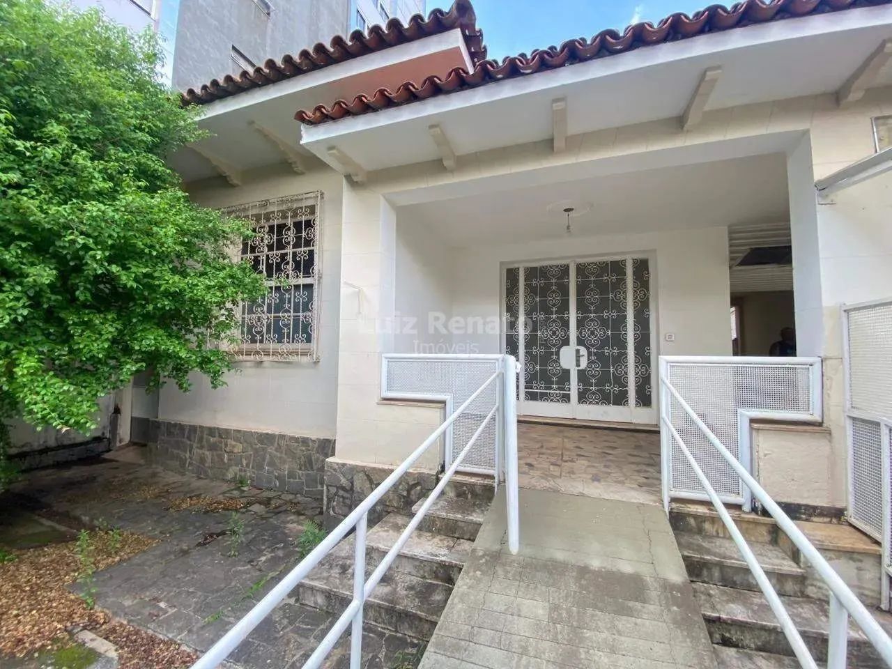 Casa para alugar com 700m², 7 quartos e 6 vagas
