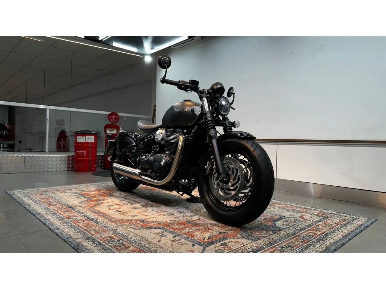 Triumph Bonneville Bobber Preta 2023/2023 - Foto 3