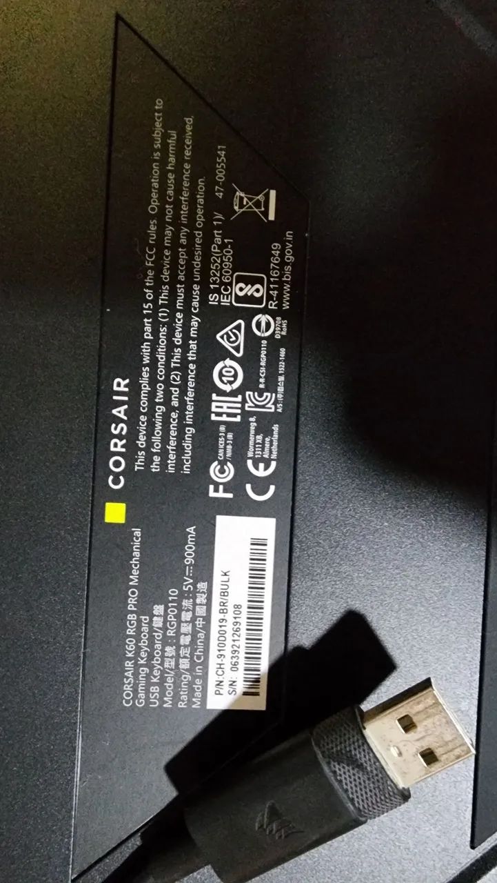 Teclado Mecânico RGB corsair k60 - Foto 4