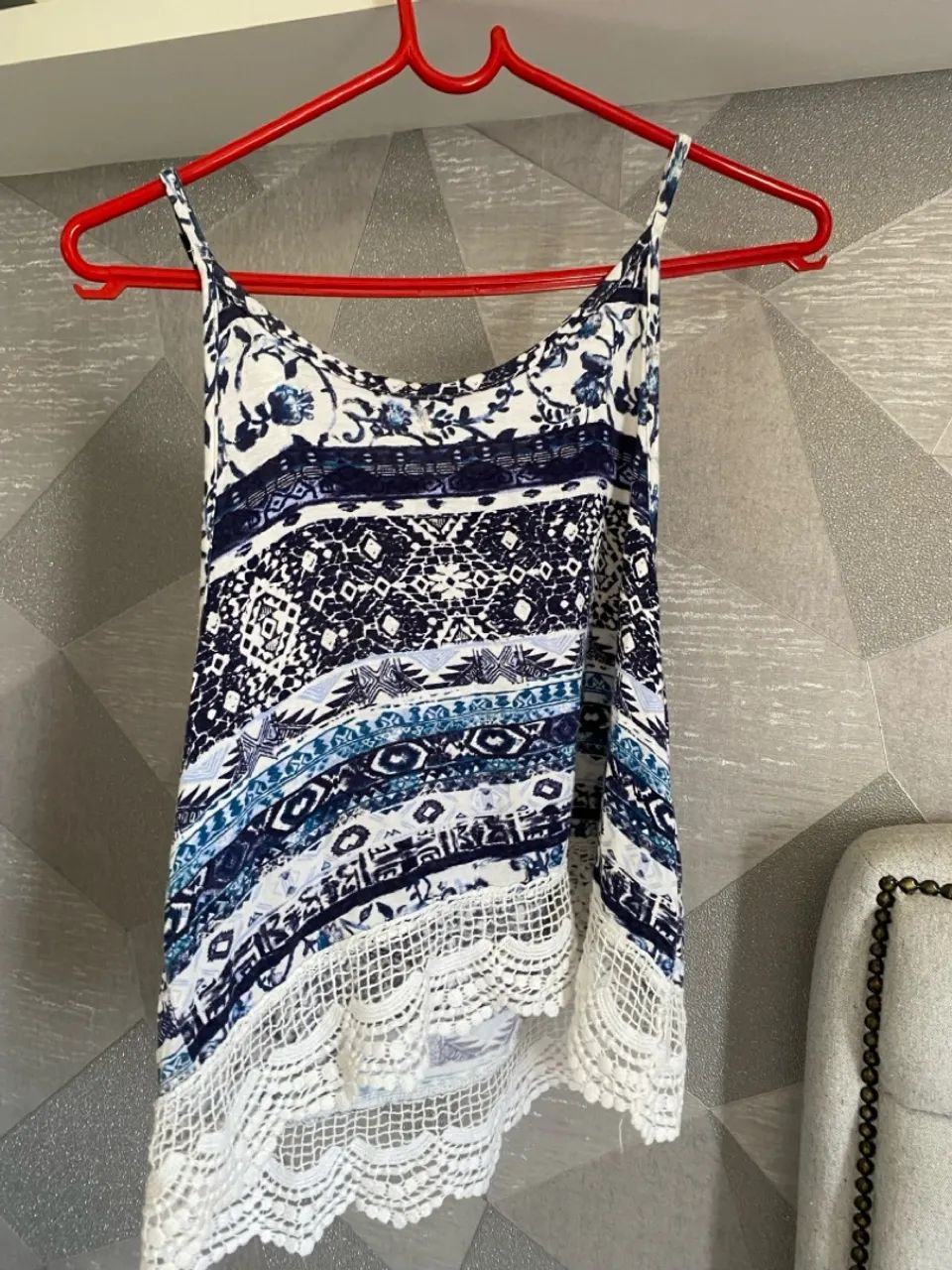 Lote com 5 blusas lindas - Foto 4