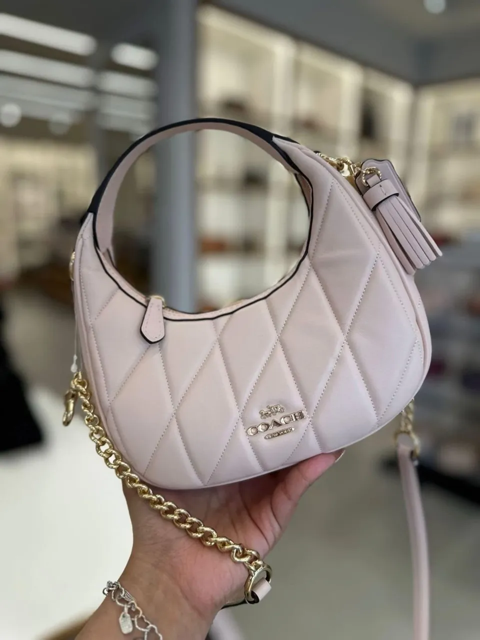 Bolsa Coach branco Quilted em Couro