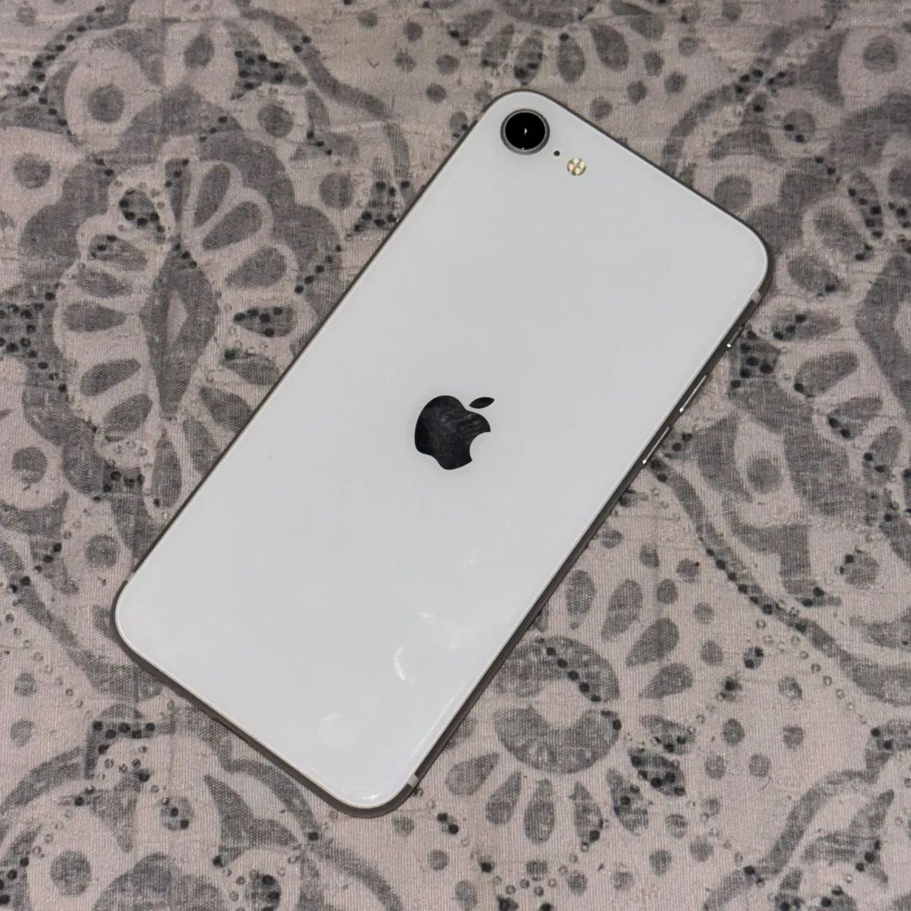 iPhone SE 64GB 2ª Geração - Celulares e Smartphones - Cocó