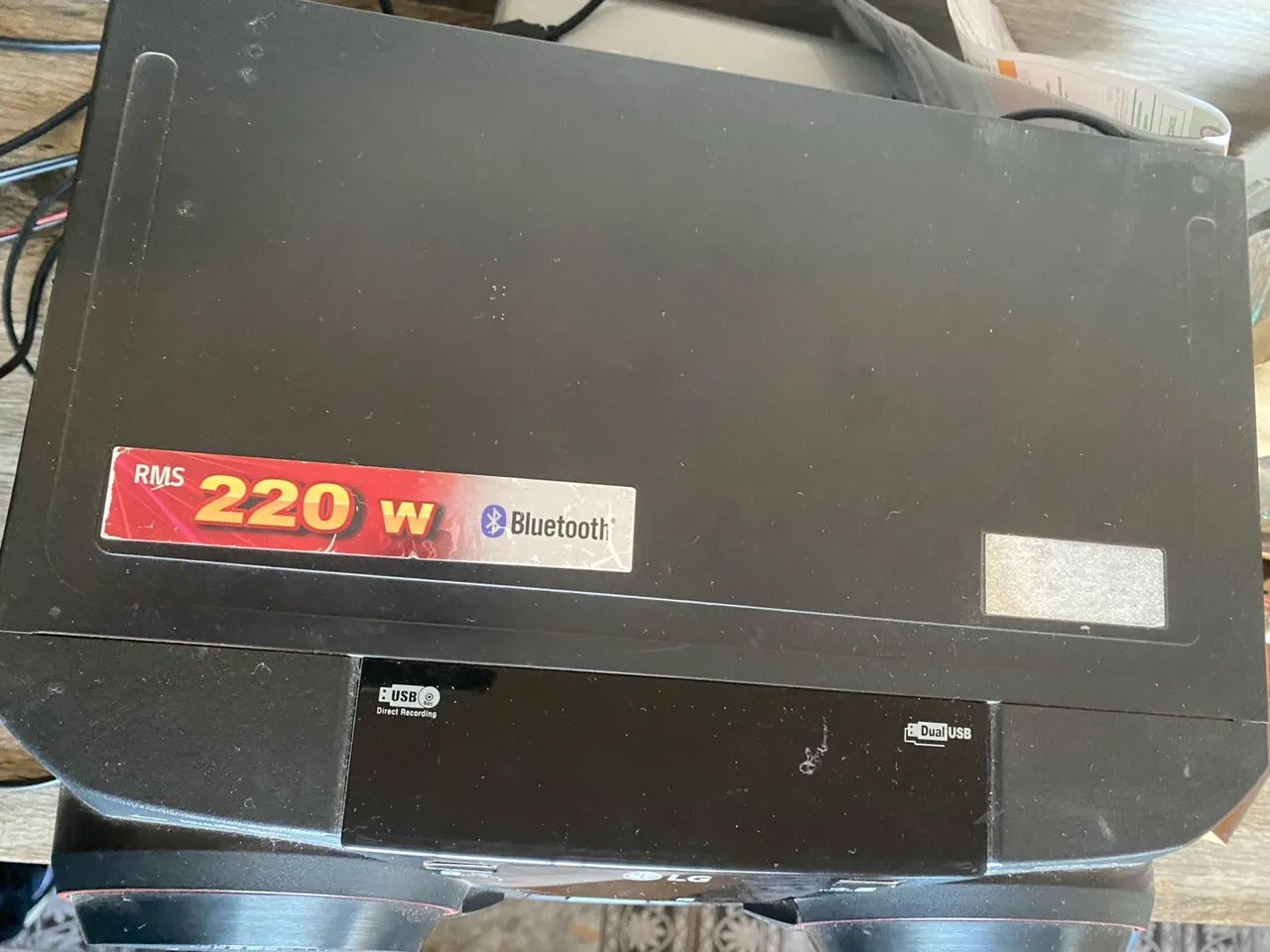 VENDO SOM LG 300,00 