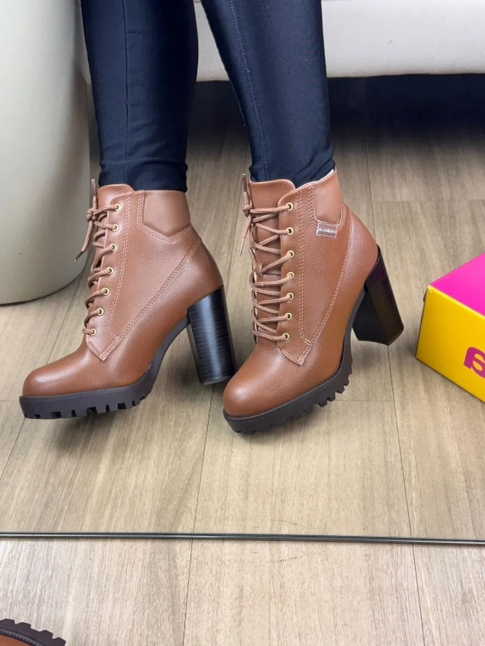 Botas e Calçados Femininos