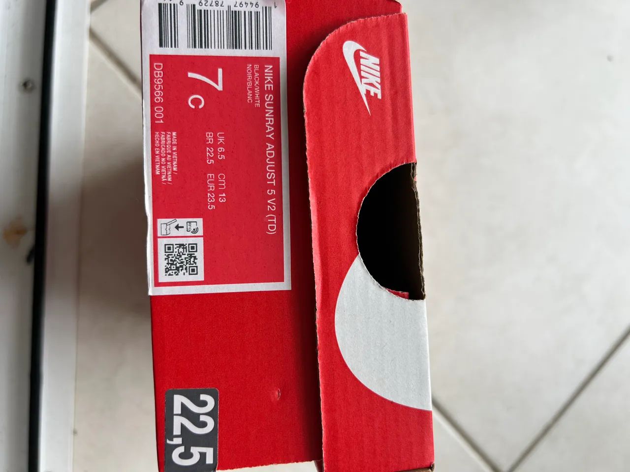 Sandália Nike sunray adjust tamanho 22,5 - Foto 3