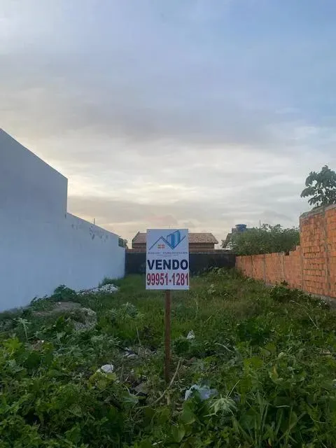 Lote medindo 10m x 30m, frente leste (sombra), no Loteamento Aquarius 2
