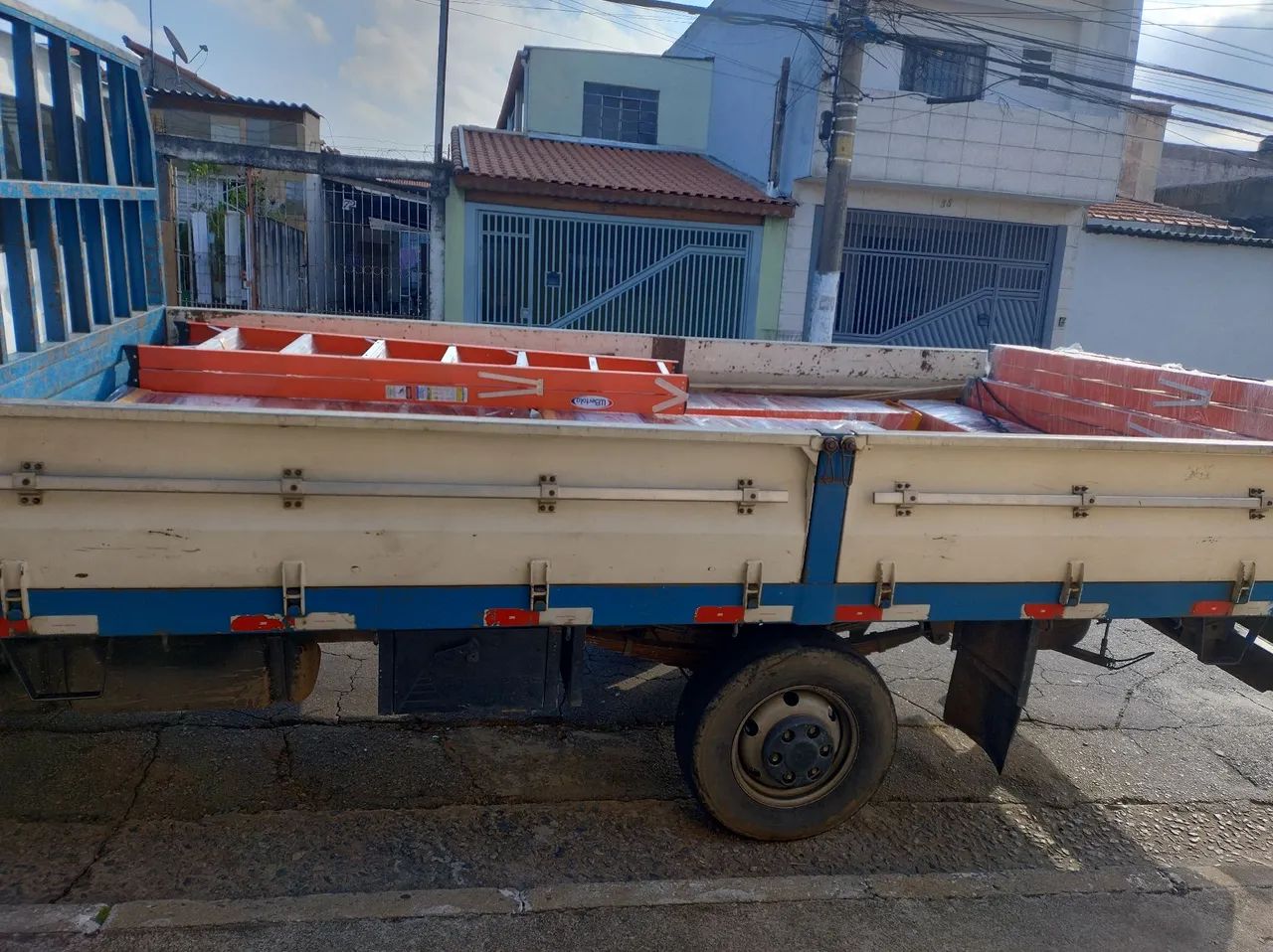 Escada Usada e Nova- Escada Plataforma  - Foto 2