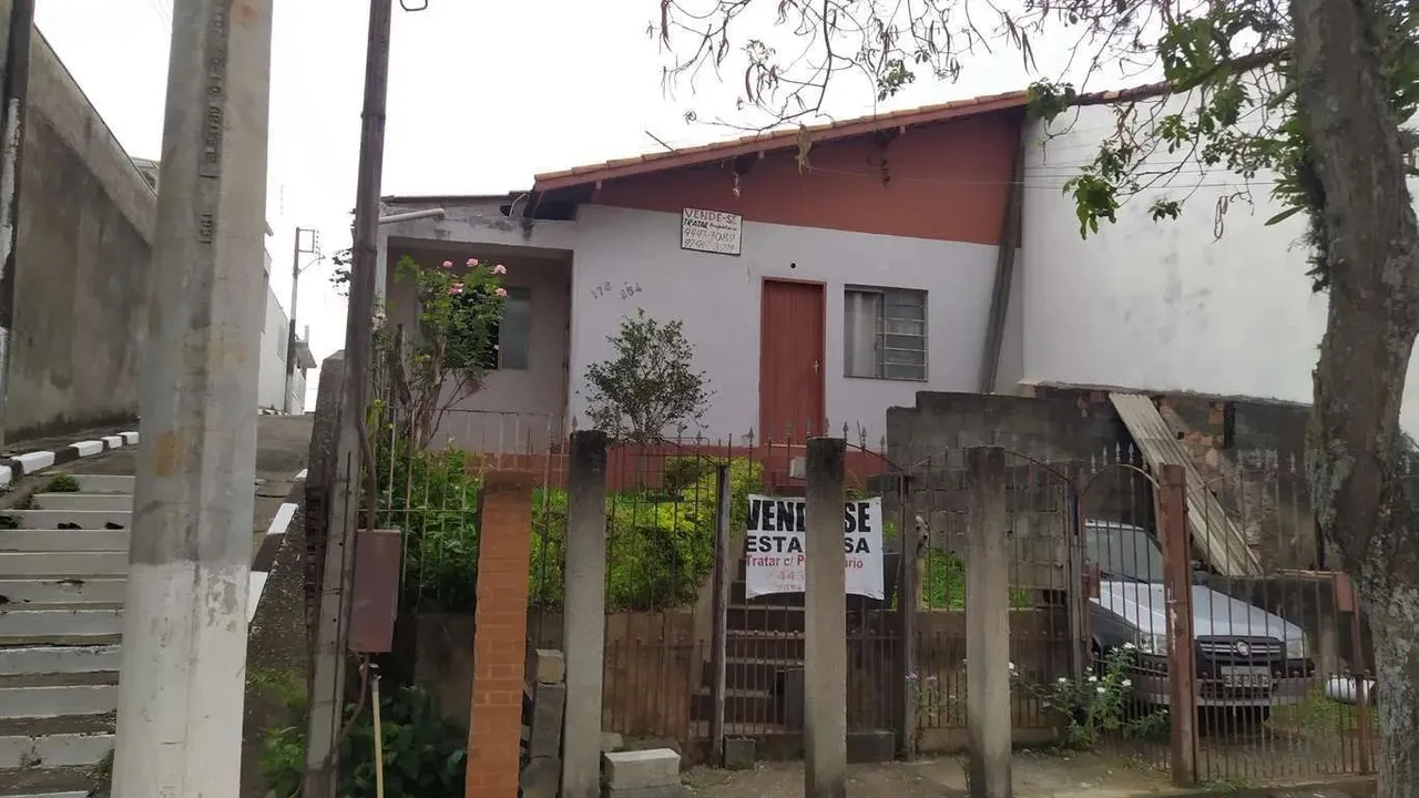 Casa em Avenida Doutor Olindo Dártora - Região Central - Caieiras/SP