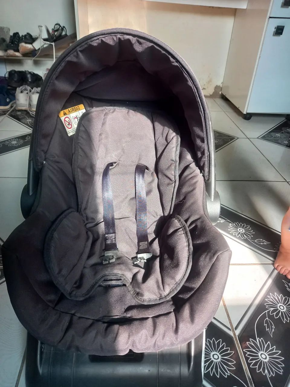 Bebê Conforto Preto com Cinto de Segurança - Foto 5