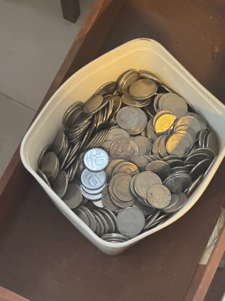 Lote de 5 kg de moedas do Cruzeiro (10, 20 e 50 Cruzeiros) - década de 1980 - oportunidade