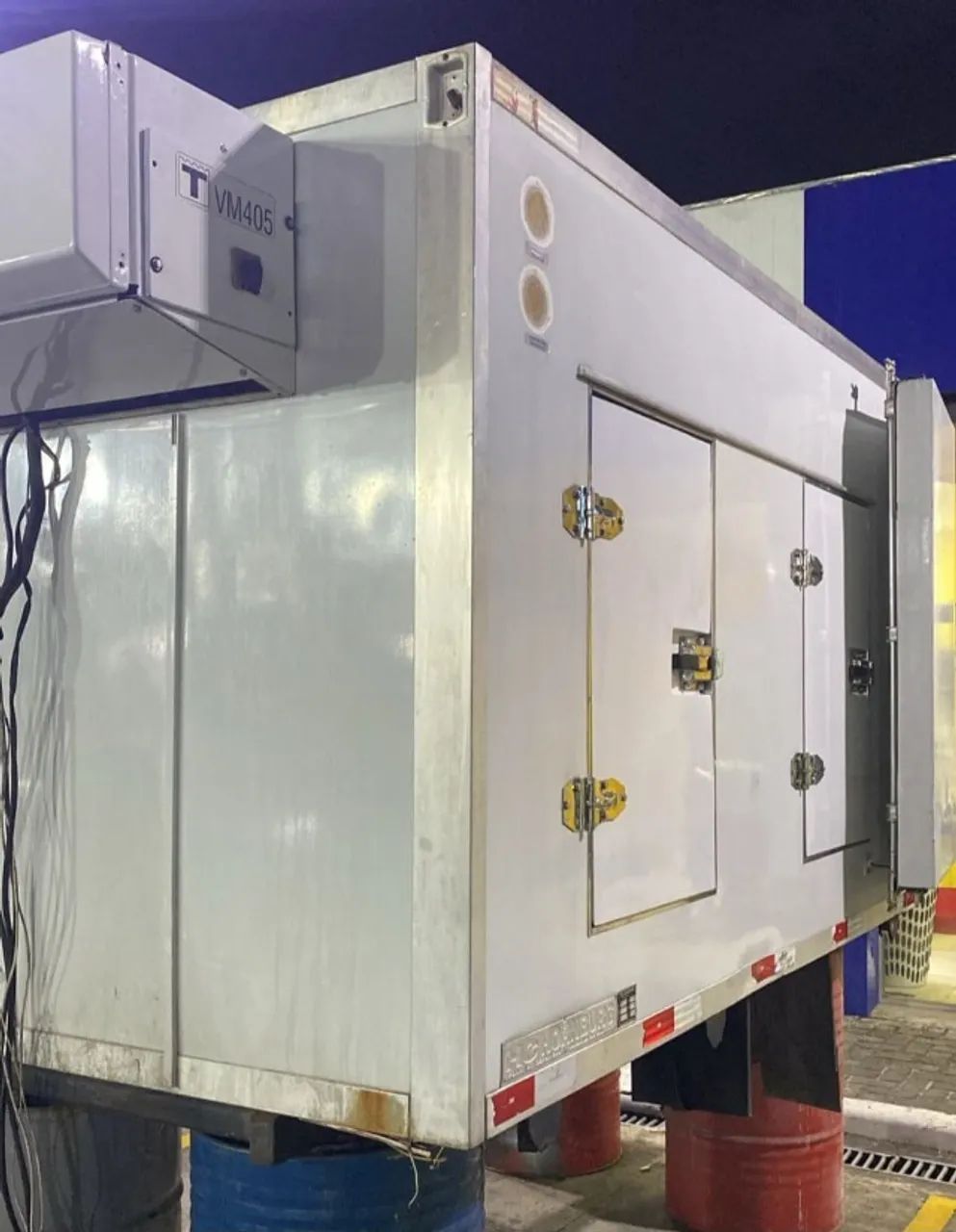 Baú Frigorífico Sorveteiro para HR ou Bongo - Foto 4