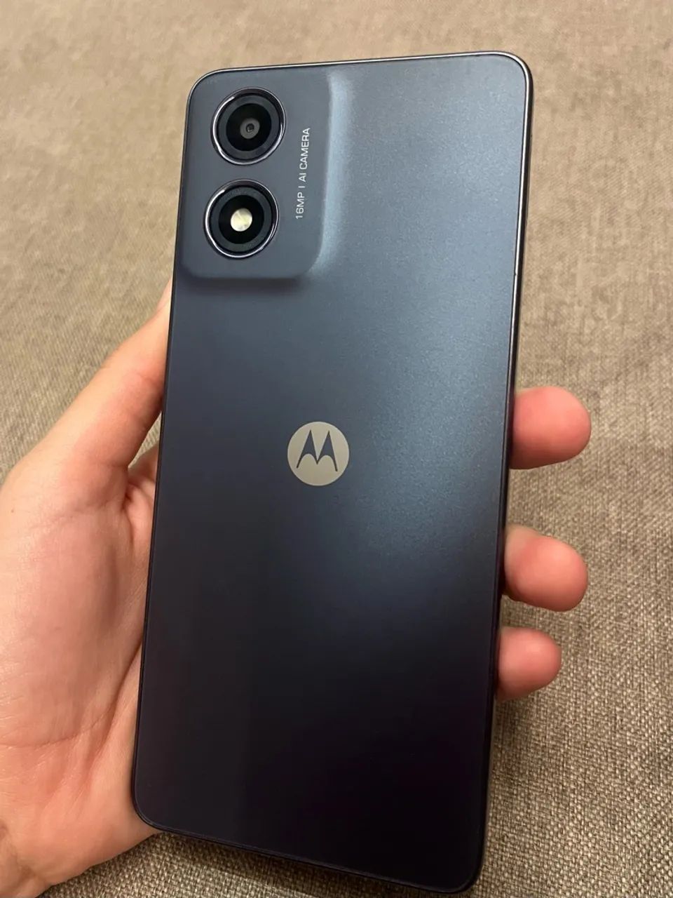 Vendo MOTO G04 em excelente estado. 