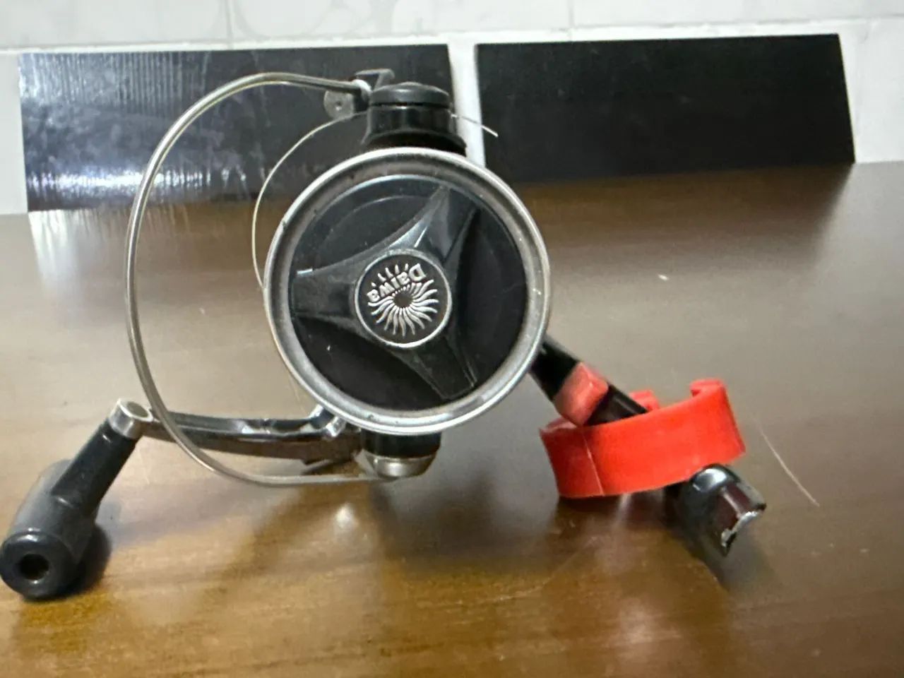 Antiga Molinete Daiwa Sprinter ST-3000DX. <br> - Foto 4