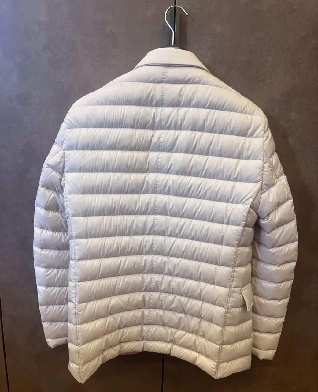 Incrível jaqueta Hugo Boss - Foto 2