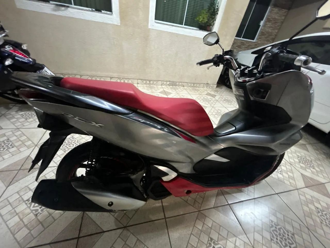 HONDA PCX SPORT  - Foto 5