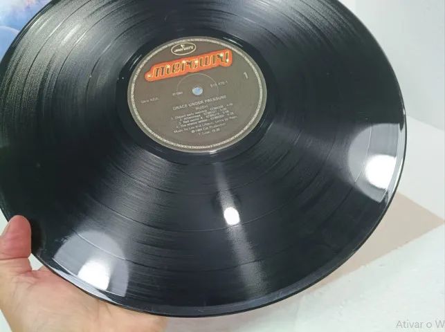 LP Vinil Rush - Grace Under Pressure (1984) Mercury - Foto 3