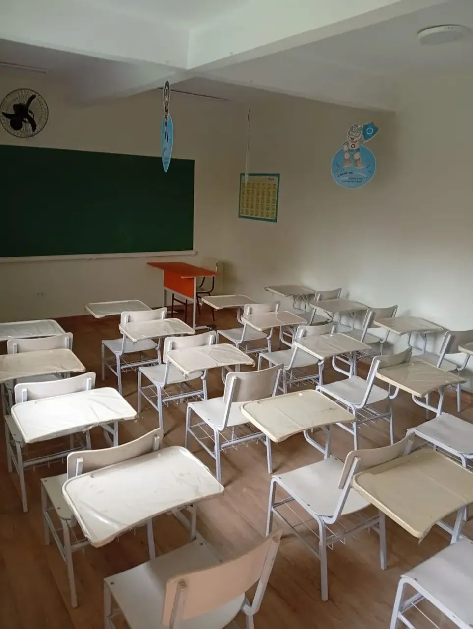Casa para aluguel tem 400 metros quadrados com 9 quartos - Foto 5