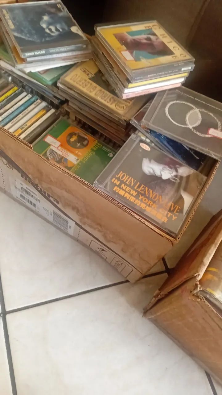 CDs e vinil (parte foi vendido) - Foto 5