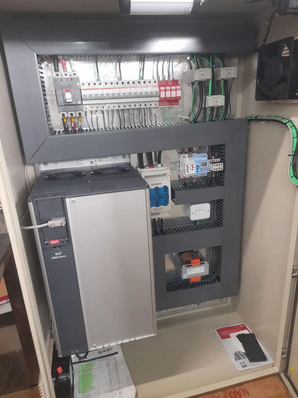 Montagem e manutenção de quadros elétricos  - Foto 3