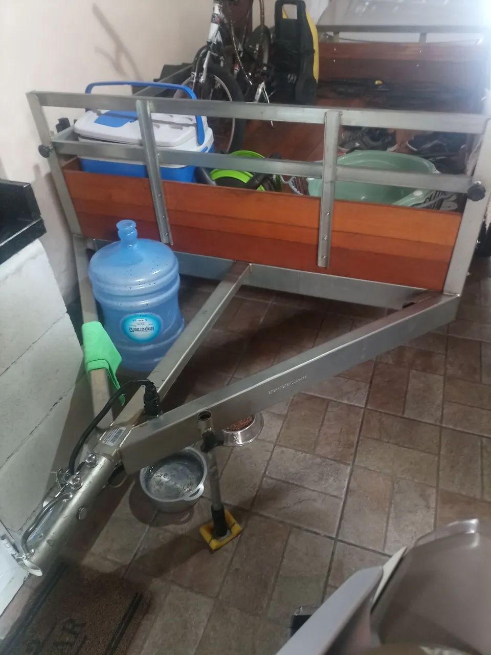 Vendo carretinha nova 