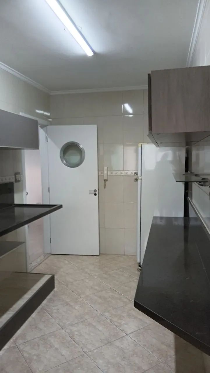 Lindo 01 dormitório Ponta da Praia garagem fechada