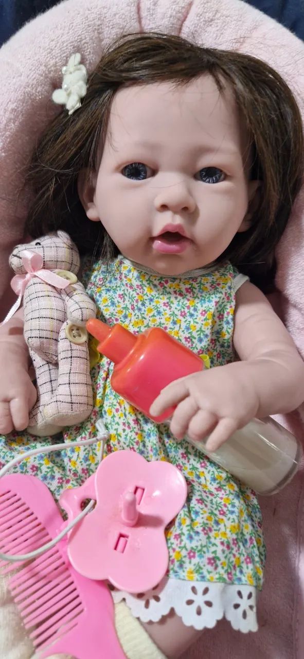 Boneca bebe reborn Sofia com roupinhas e acessorios LINDA! Acompanha mantinha e Certidao - Foto 4