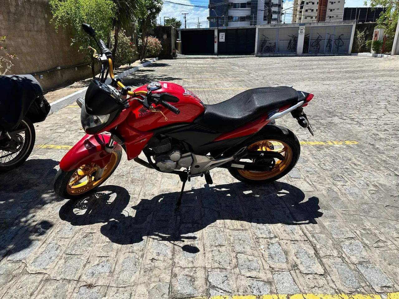 CB 300 R 2015  - Foto 2